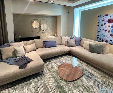 HOM UPTOWN SOFA