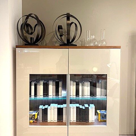 HULSTA 2 DOOR UNIT WITH LED LIGHTING